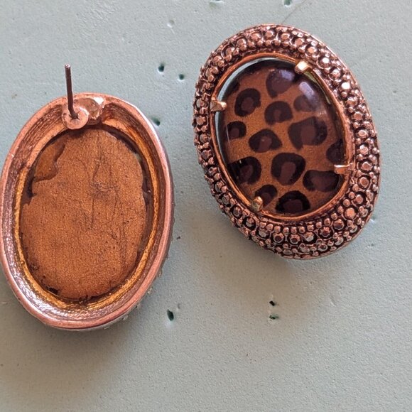 Vintage Leopard Print Earrings - Oval Rhinestone Studs - Bold Animal Print Jewel - Picture 4 of 4